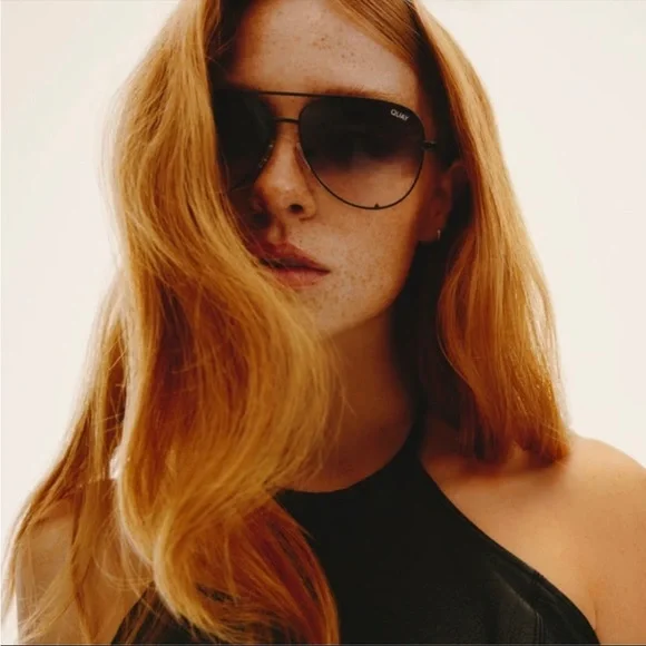 Quay Desi Perkins High Key Aviator Sunglasses - Picture 4 of 5